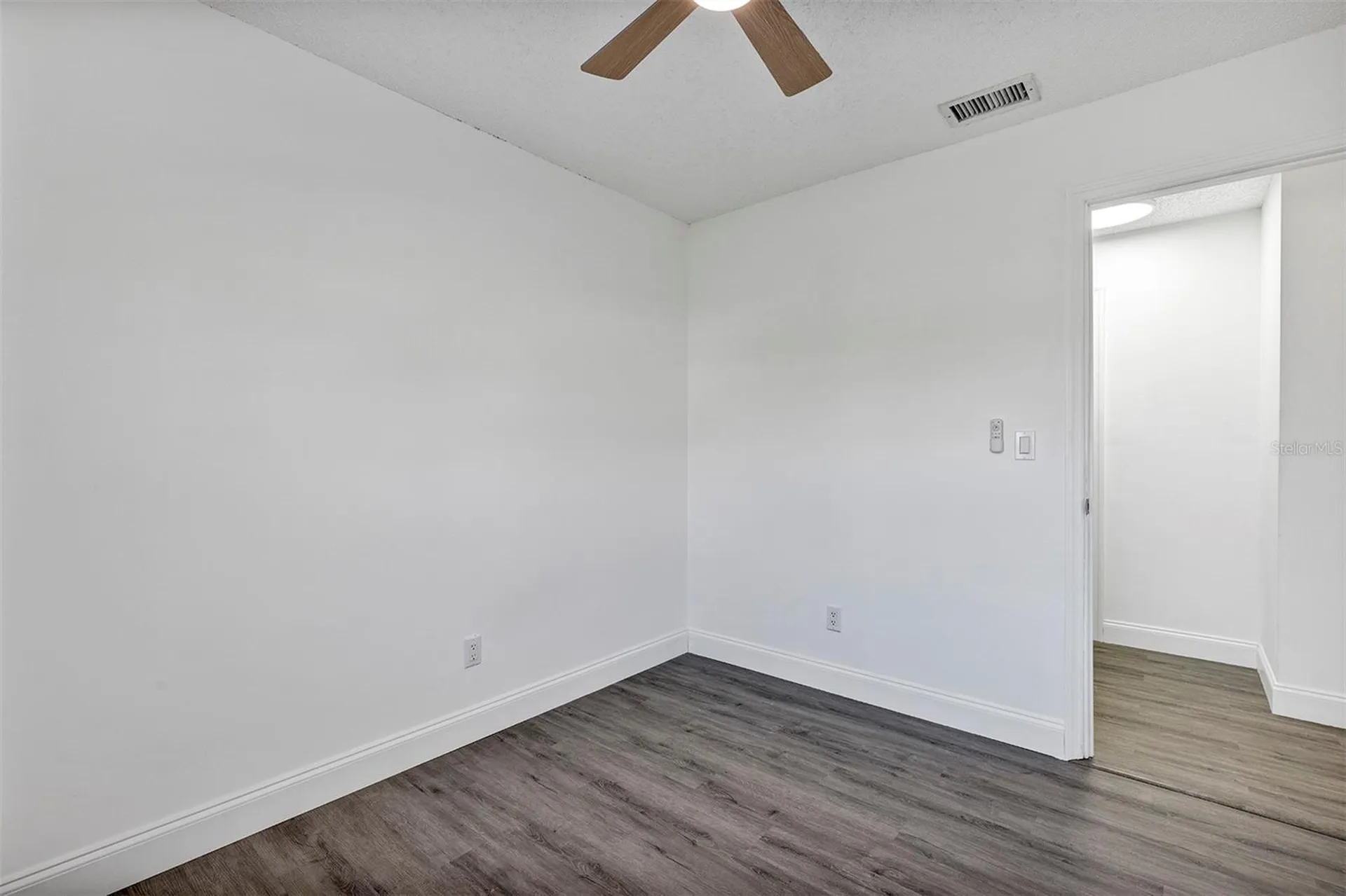 1099 Dusseldorf Avenue NW Palm Bay FL 32907