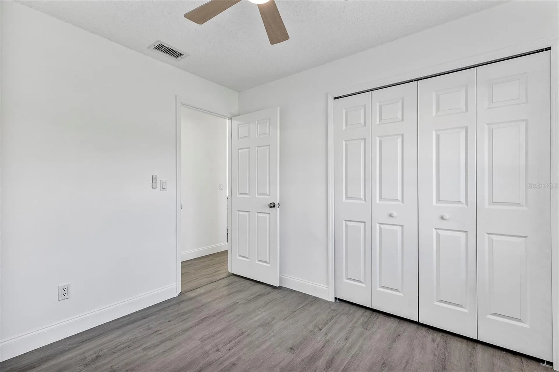 1099 Dusseldorf Avenue NW Palm Bay FL 32907