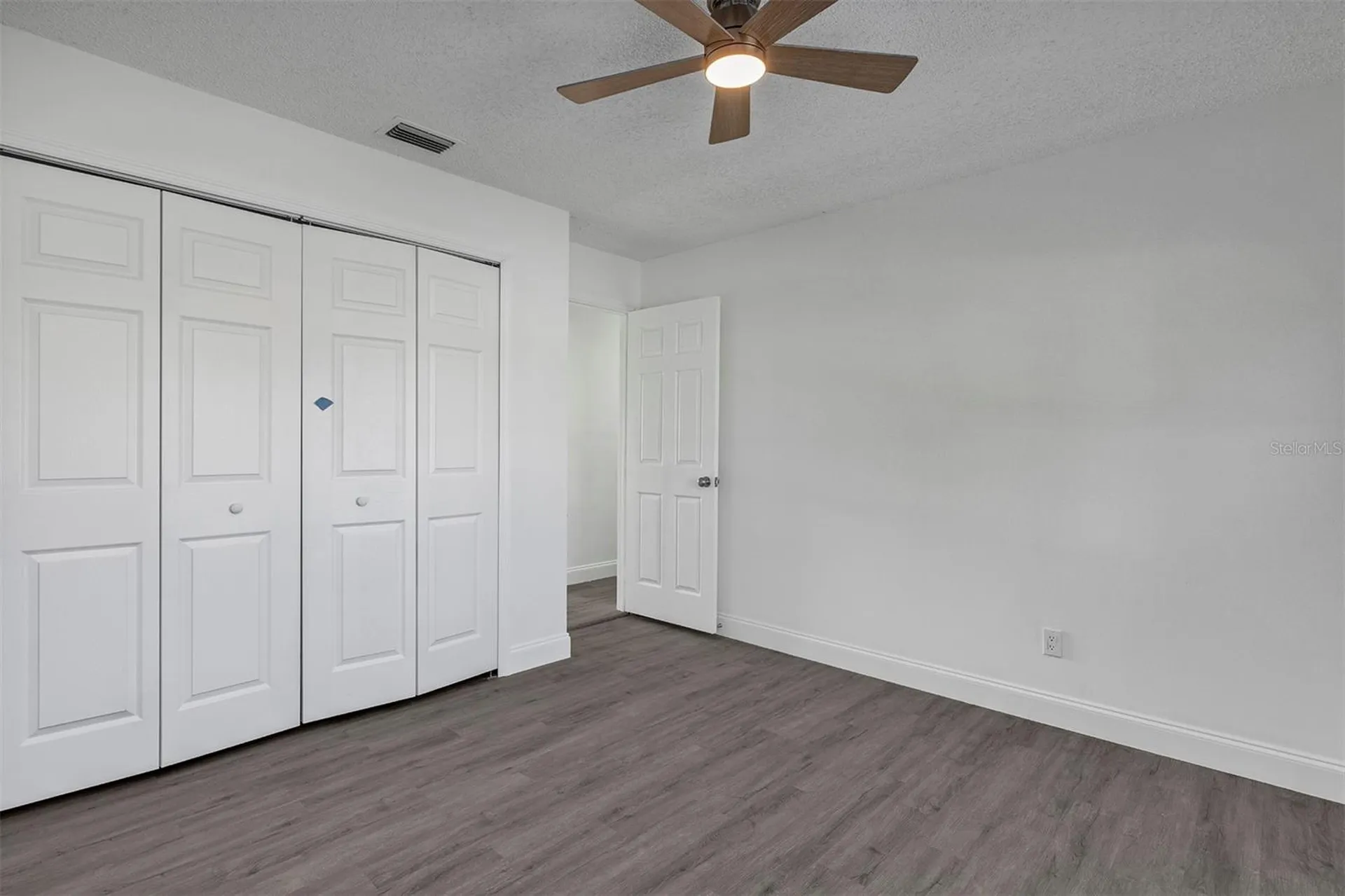 1099 Dusseldorf Avenue NW Palm Bay FL 32907