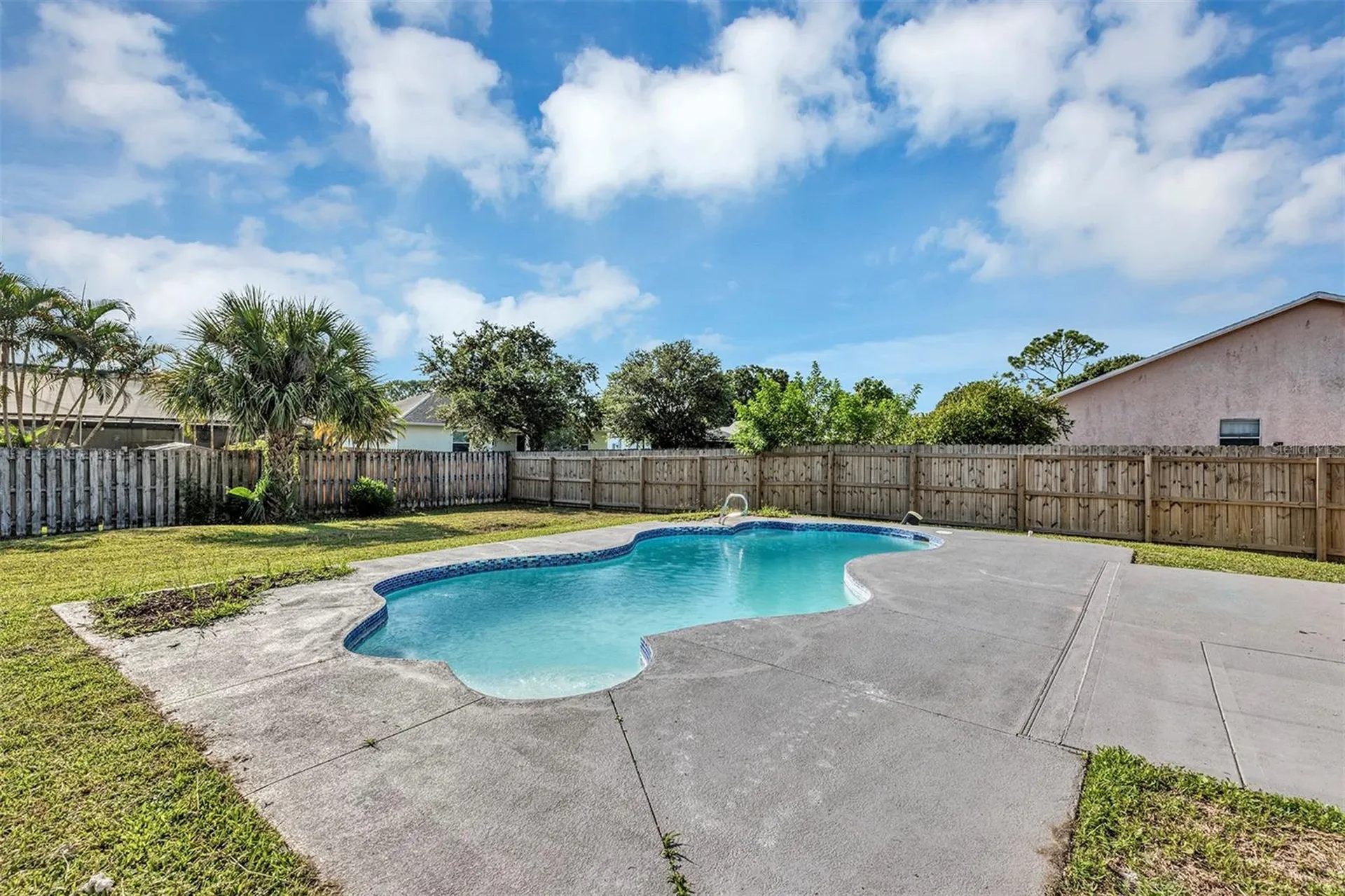 1099 Dusseldorf Avenue NW Palm Bay FL 32907
