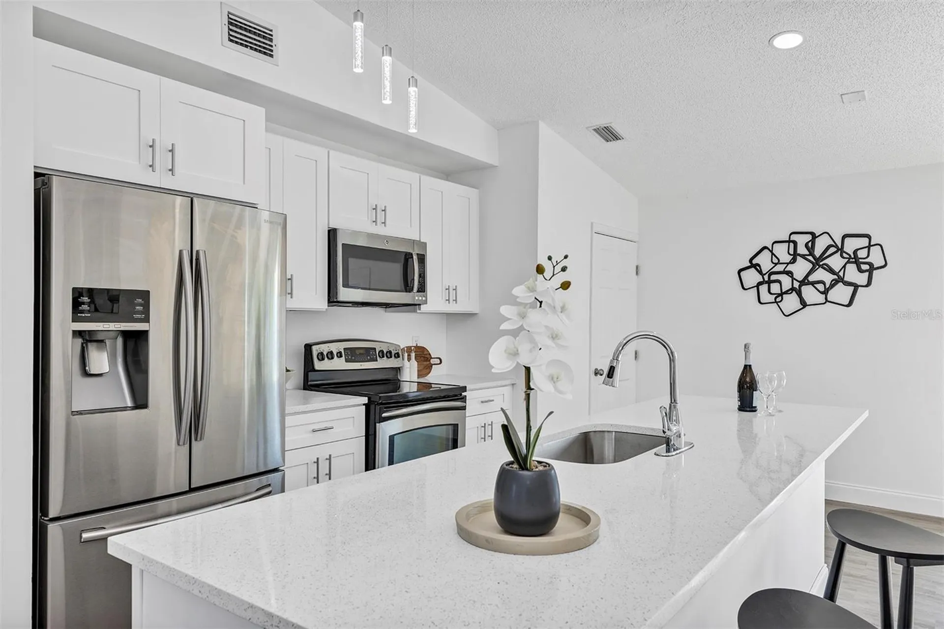 1099 Dusseldorf Avenue NW Palm Bay FL 32907