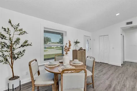 1099 Dusseldorf Avenue NW Palm Bay FL 32907