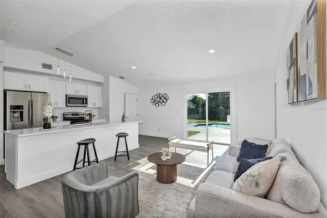 1099 Dusseldorf Avenue NW Palm Bay FL 32907