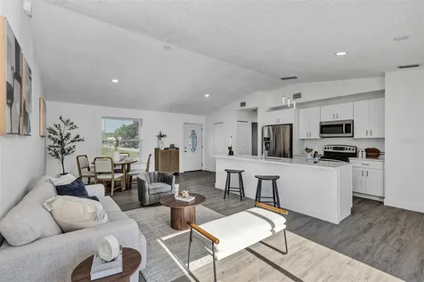 1099 Dusseldorf Avenue NW Palm Bay FL 32907