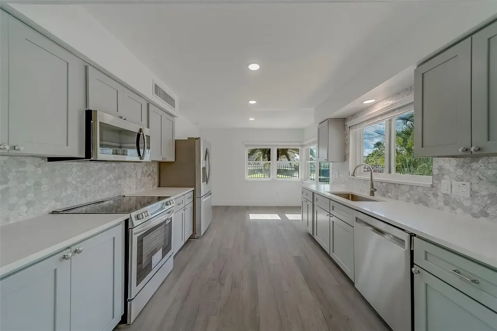 110 21st Street Belleair Beach FL 33786