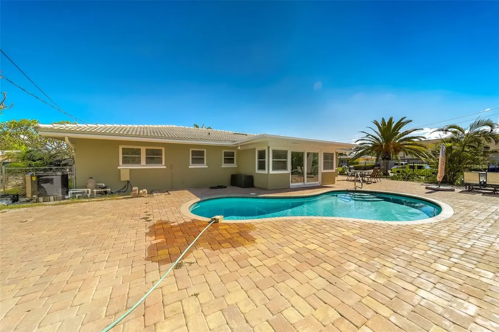 110 21st Street Belleair Beach FL 33786