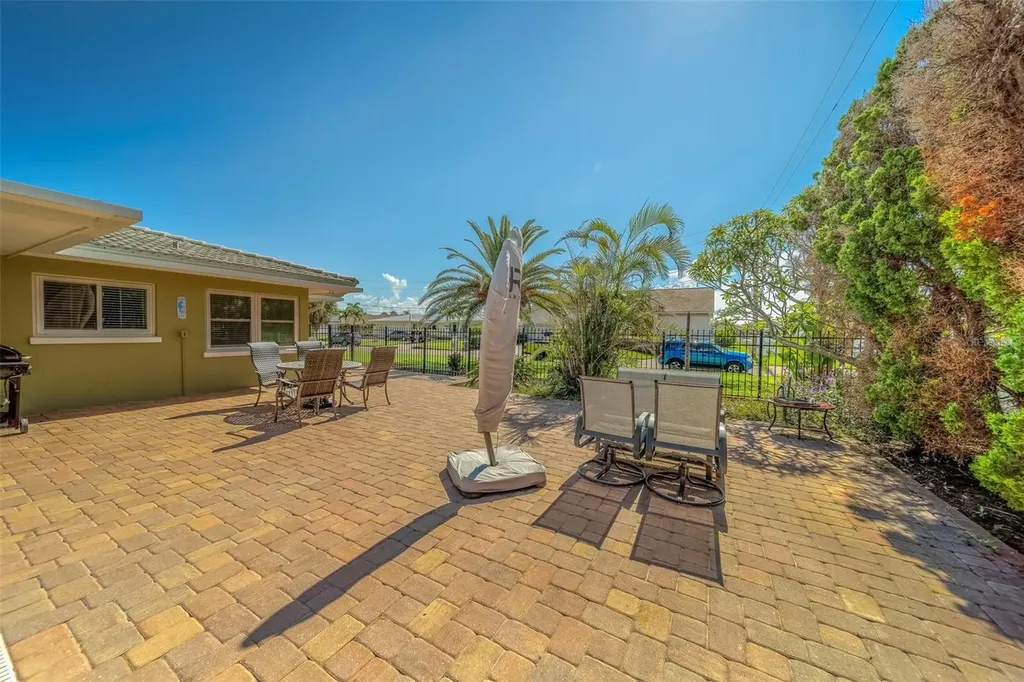 110 21st Street Belleair Beach FL 33786