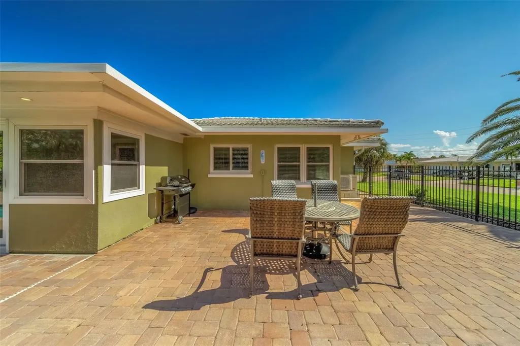 110 21st Street Belleair Beach FL 33786