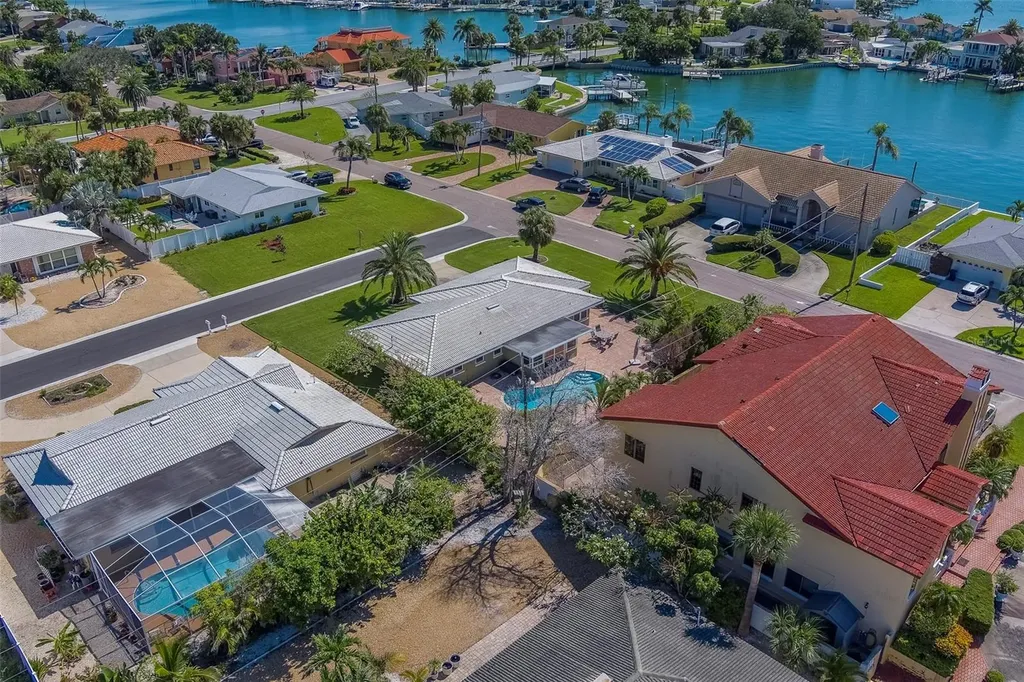 110 21st Street Belleair Beach FL 33786