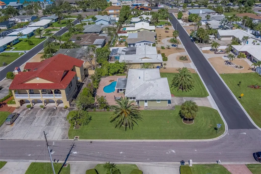 110 21st Street Belleair Beach FL 33786