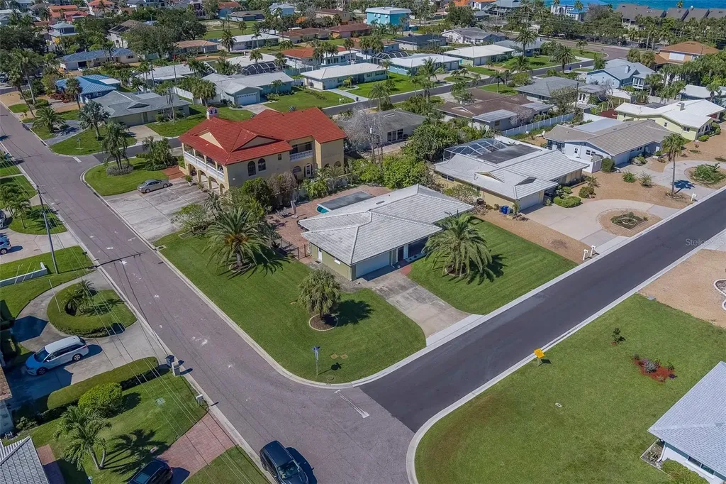 110 21st Street Belleair Beach FL 33786