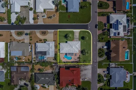 110 21st Street Belleair Beach FL 33786