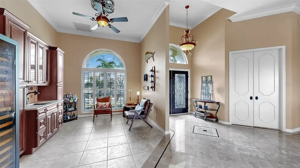 914 Capriccio Lane Apollo Beach FL 33572