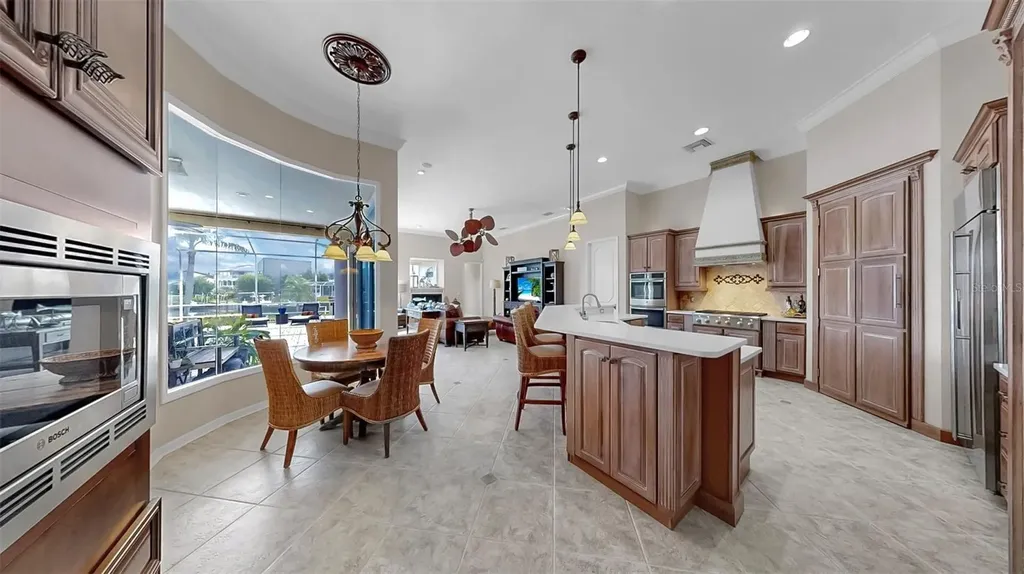 914 Capriccio Lane Apollo Beach FL 33572