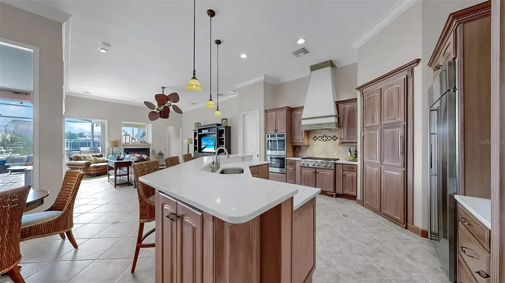 914 Capriccio Lane Apollo Beach FL 33572