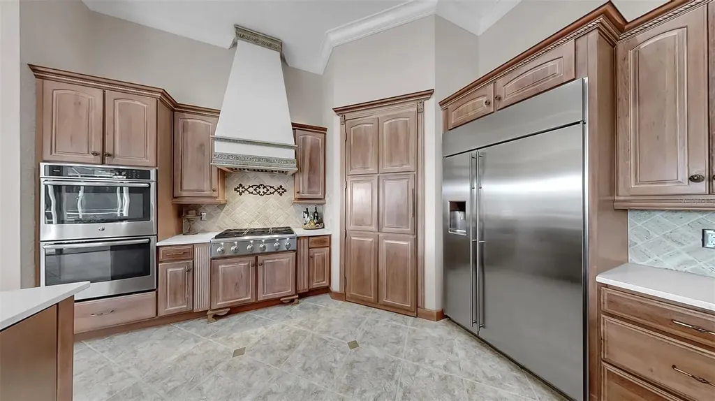 914 Capriccio Lane Apollo Beach FL 33572