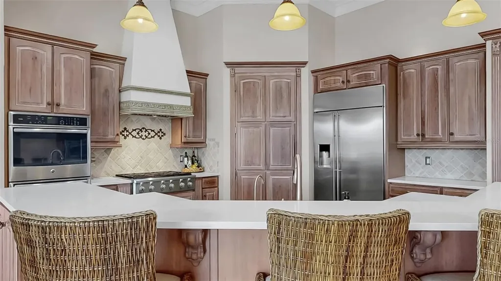 914 Capriccio Lane Apollo Beach FL 33572