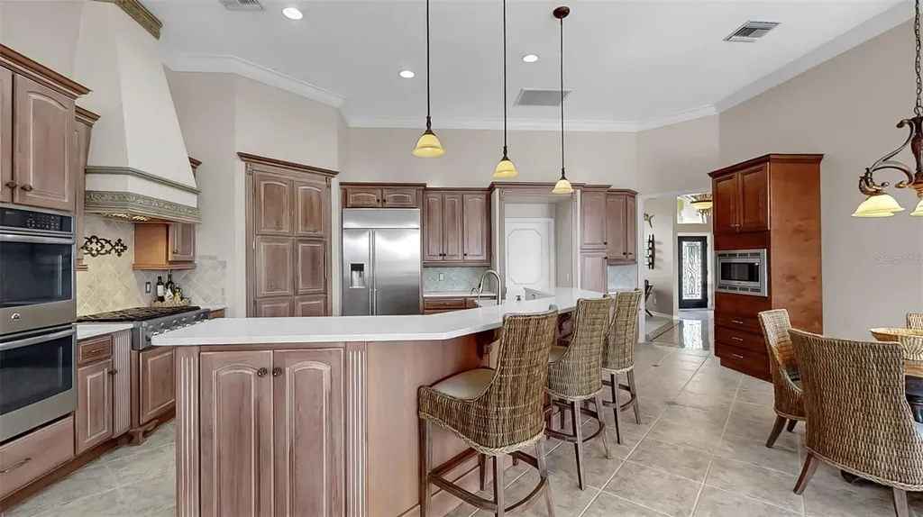 914 Capriccio Lane Apollo Beach FL 33572