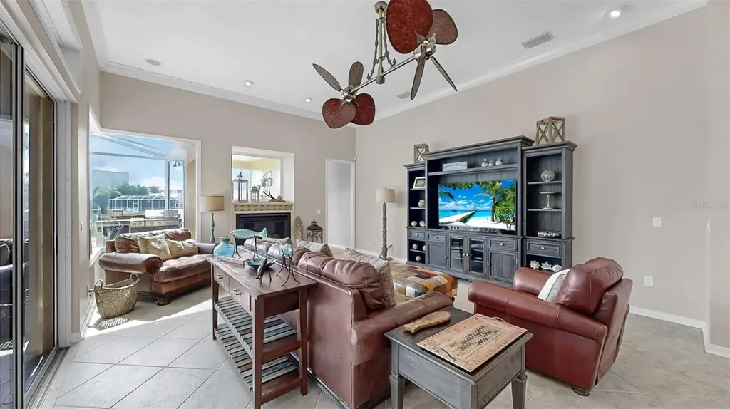 914 Capriccio Lane Apollo Beach FL 33572