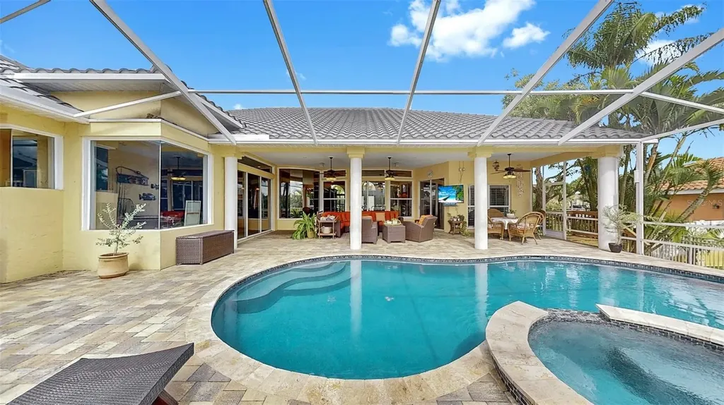 914 Capriccio Lane Apollo Beach FL 33572