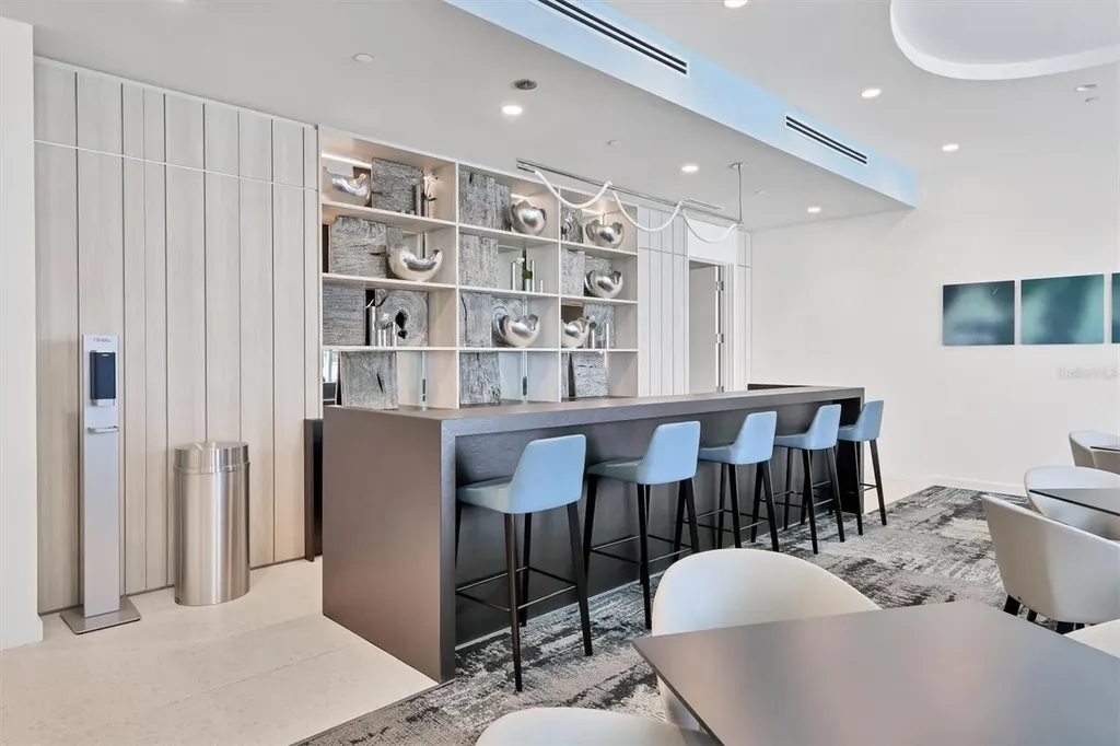 301 Quay Commons Sarasota FL 34236