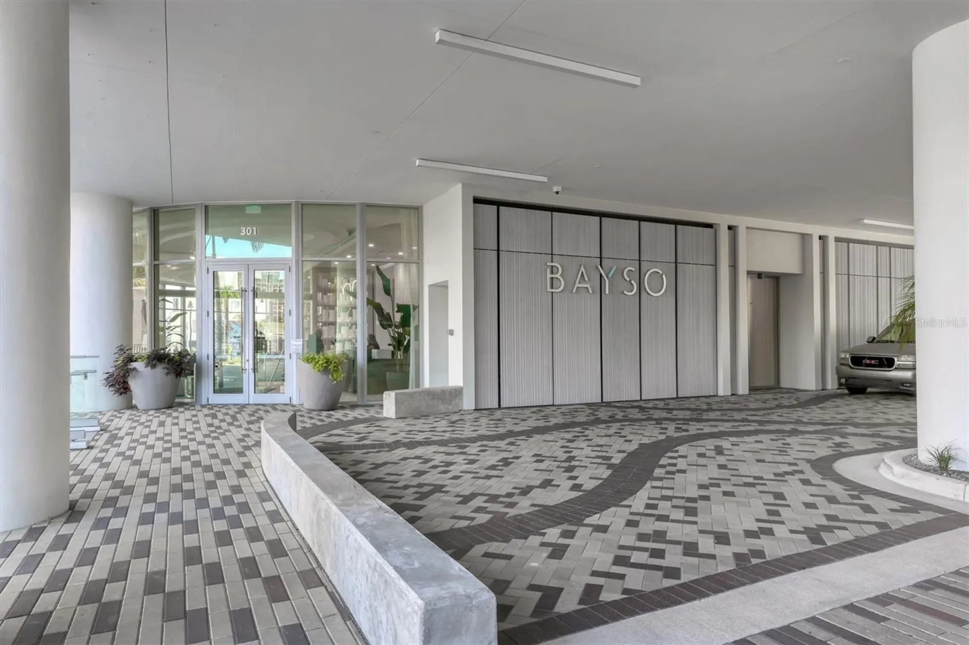 301 Quay Commons Sarasota FL 34236