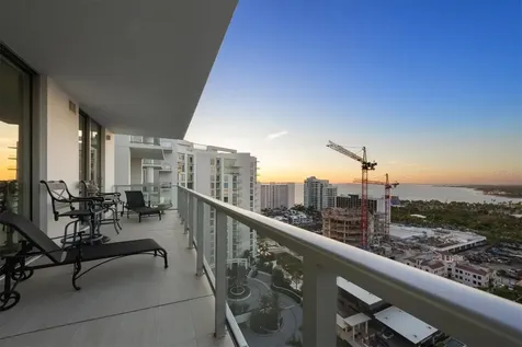 301 Quay Commons Sarasota FL 34236