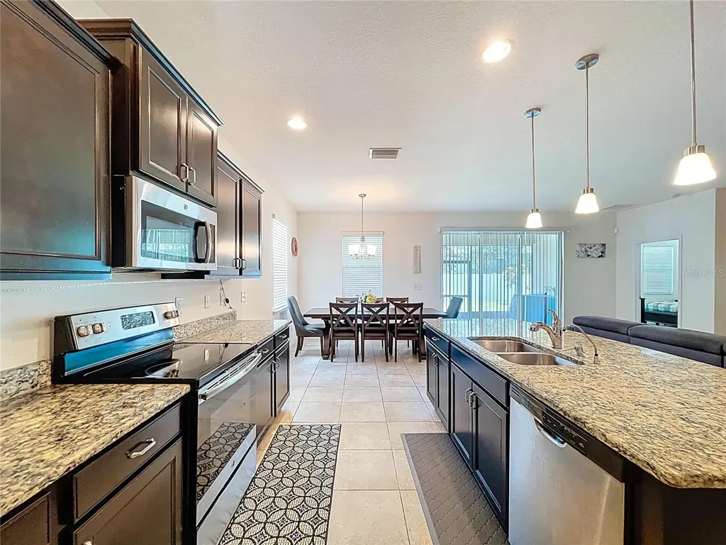 11428 Warren Oaks Place Riverview FL 33578