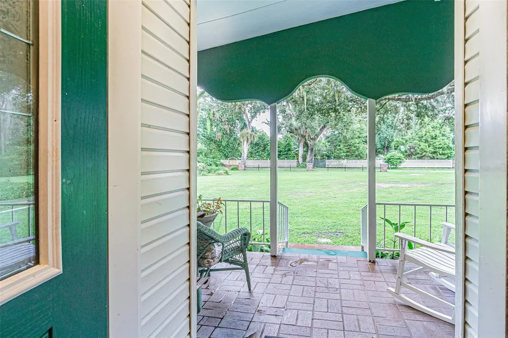 3349 Oakwood Drive Wesley Chapel FL 33543