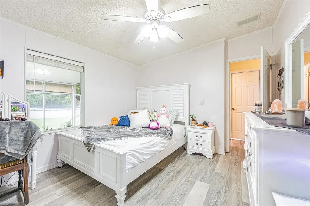 3349 Oakwood Drive Wesley Chapel FL 33543