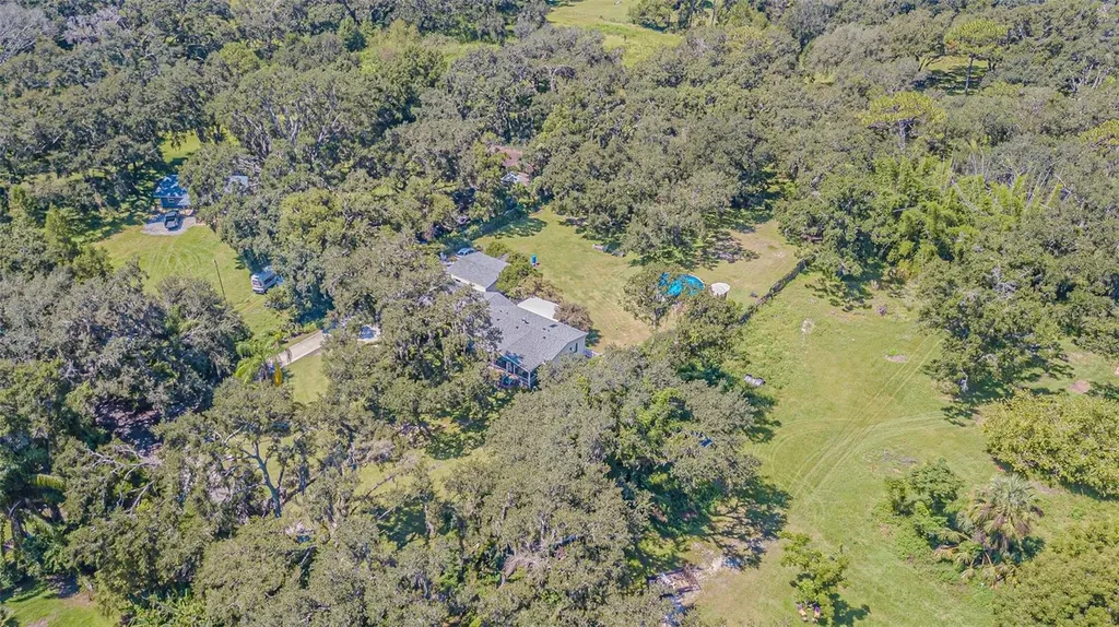 3349 Oakwood Drive Wesley Chapel FL 33543