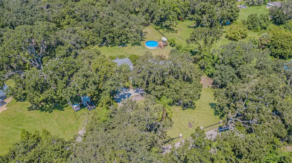 3349 Oakwood Drive Wesley Chapel FL 33543