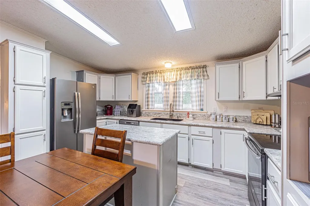 3349 Oakwood Drive Wesley Chapel FL 33543