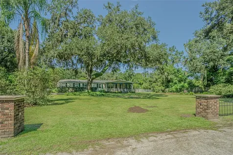 3349 Oakwood Drive Wesley Chapel FL 33543
