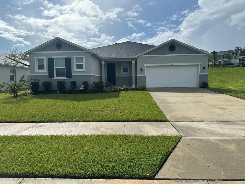 2008 Burgundy Court Minneola FL 34715
