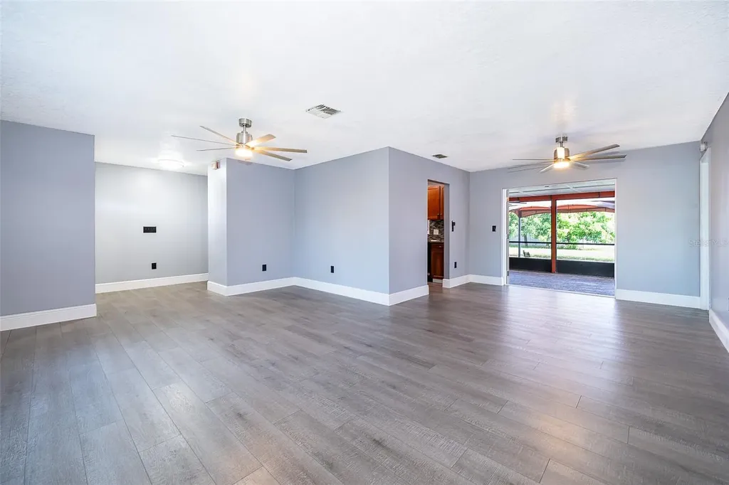 807 San Remo Court Kissimmee FL 34758