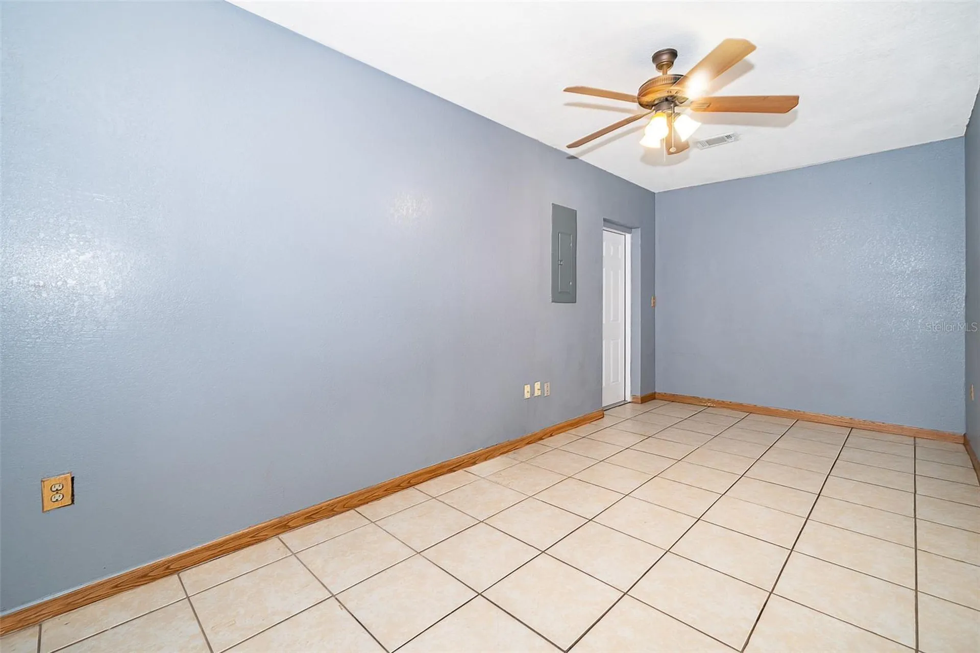 807 San Remo Court Kissimmee FL 34758