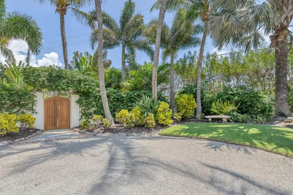 2425 24th Street W Boca Grande FL 33921