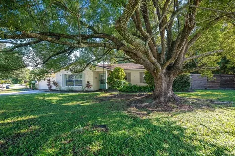 490 Lowndes Square Casselberry FL 32707