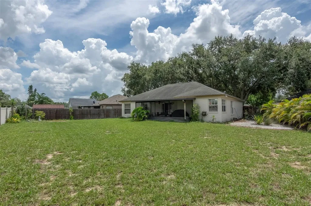 1052 Malletwood Drive Brandon FL 33510