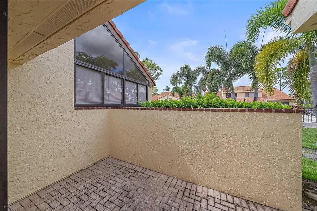 5343 Huntingwood Court Sarasota FL 34235