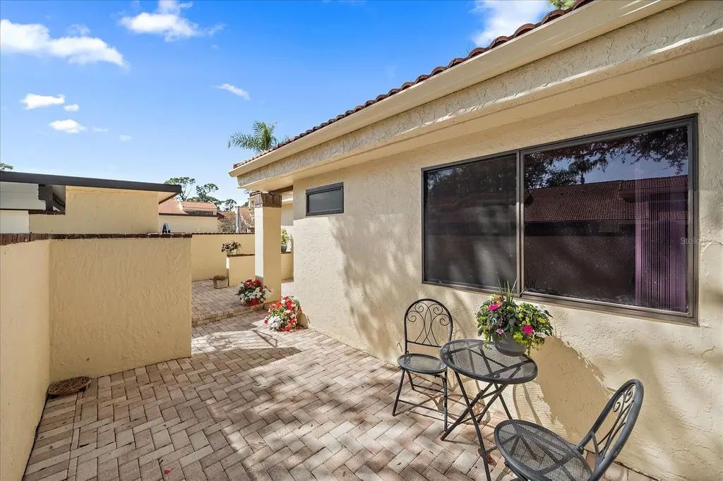 5343 Huntingwood Court Sarasota FL 34235