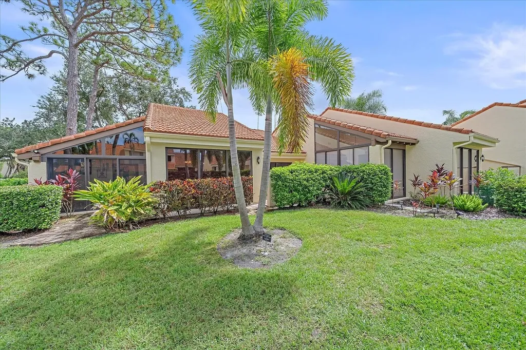 5343 Huntingwood Court Sarasota FL 34235