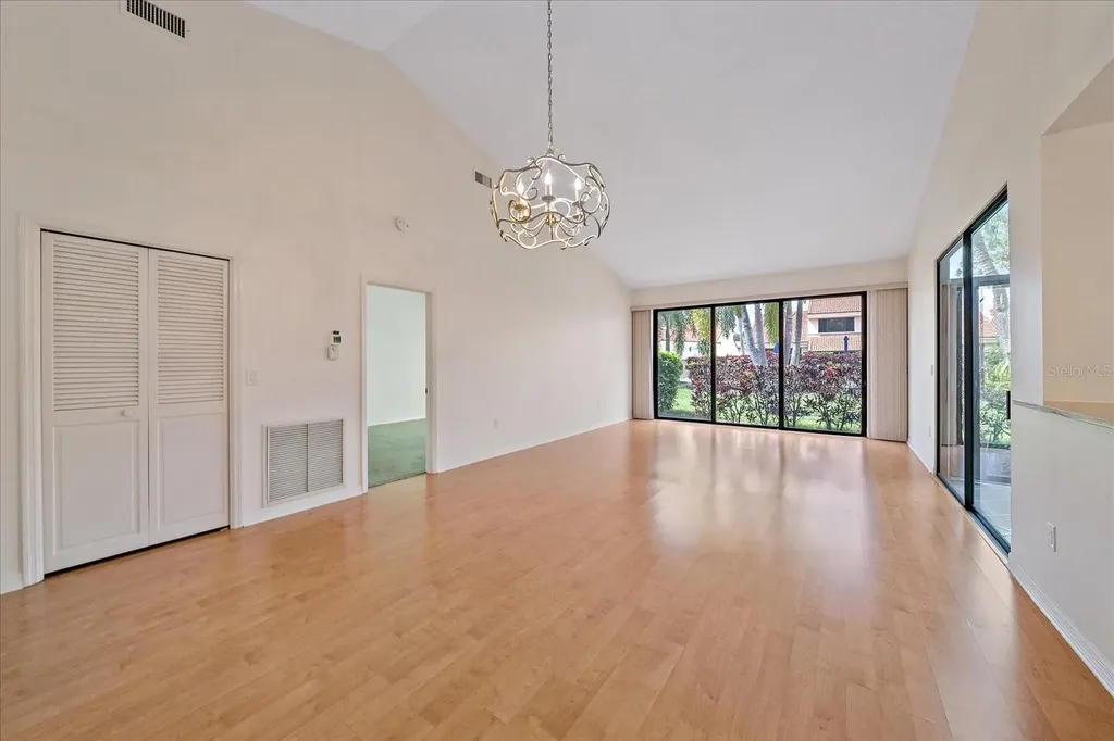 5343 Huntingwood Court Sarasota FL 34235