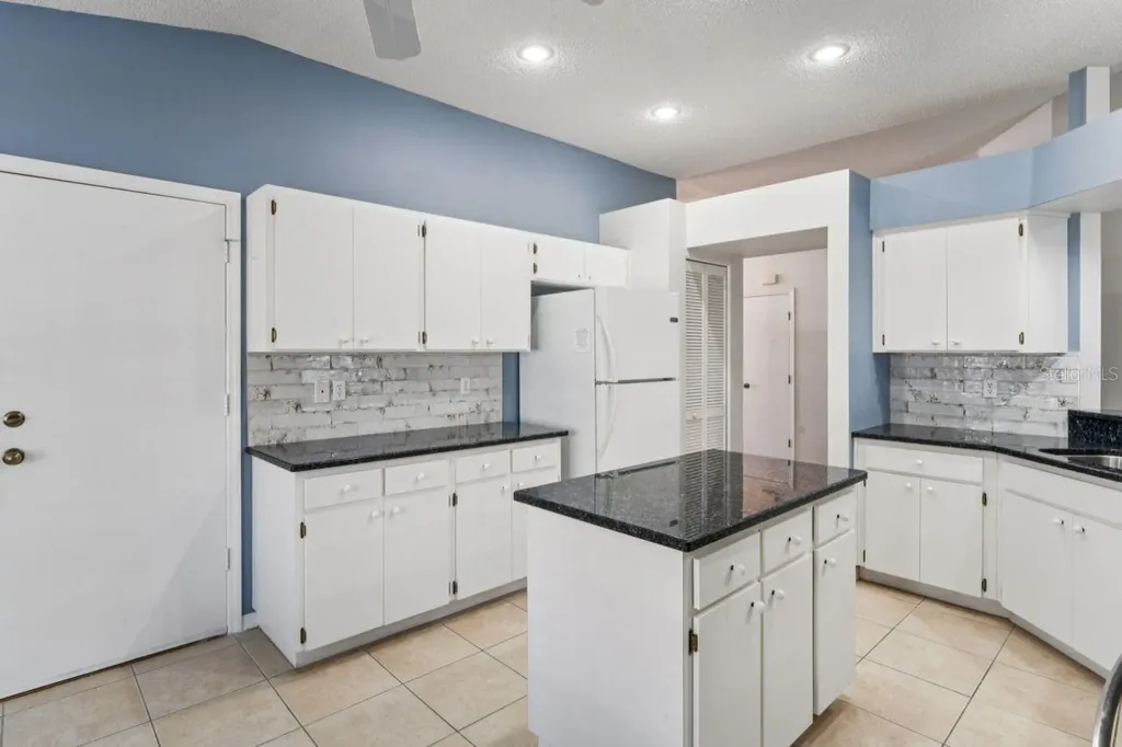 1026 Mcdaniel Street Sun City Center FL 33573