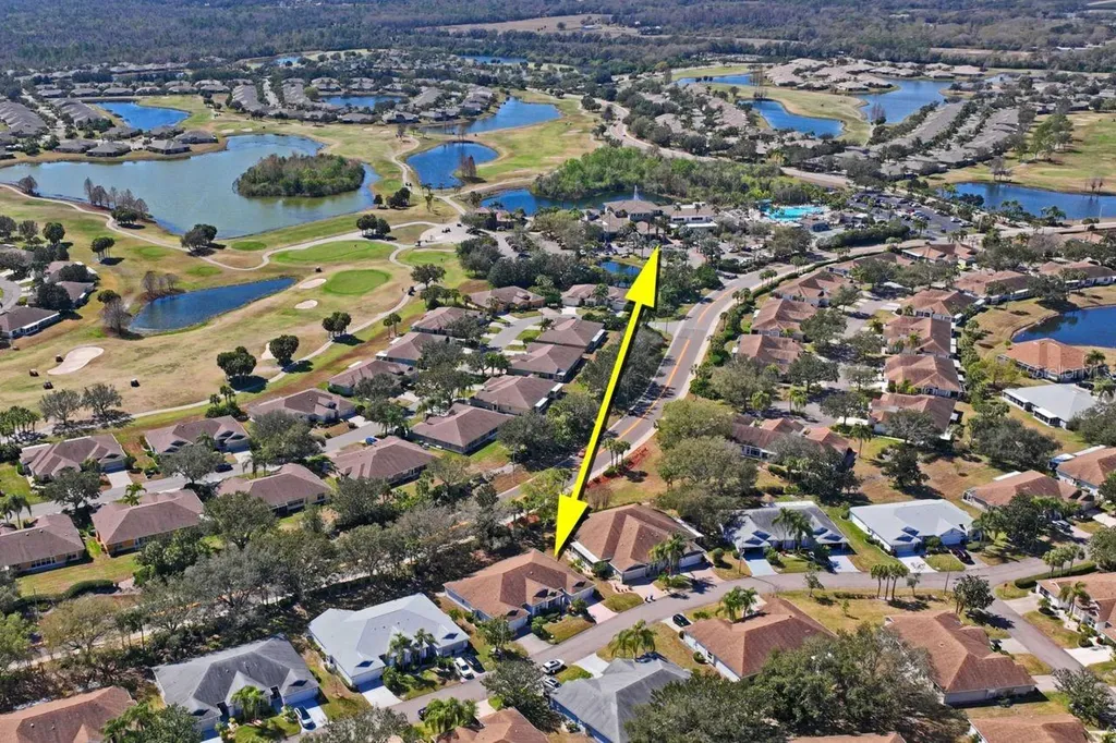 1026 Mcdaniel Street Sun City Center FL 33573