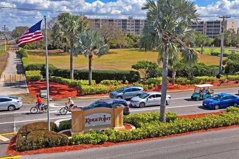 1026 Mcdaniel Street Sun City Center FL 33573