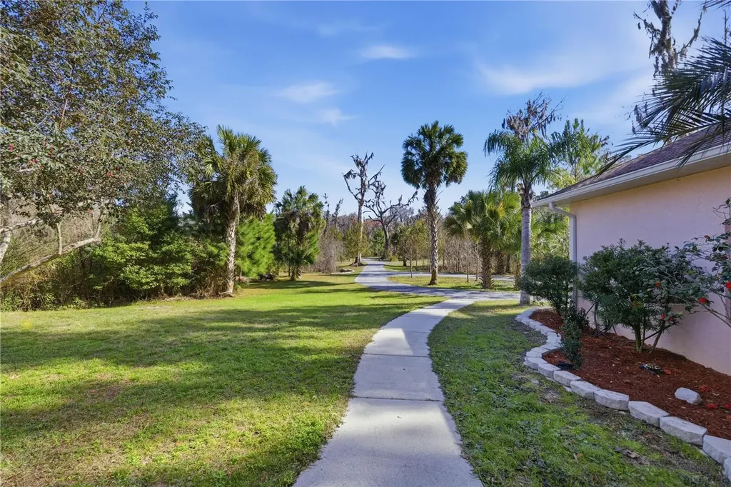 19040 NW 88th Avenue Road Reddick FL 32686