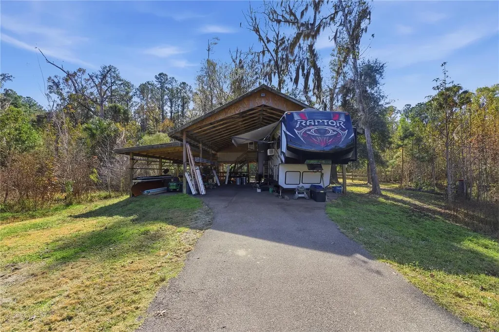 19040 NW 88th Avenue Road Reddick FL 32686
