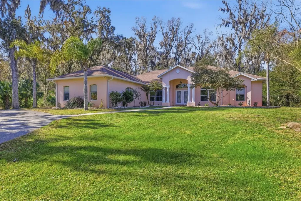 19040 NW 88th Avenue Road Reddick FL 32686